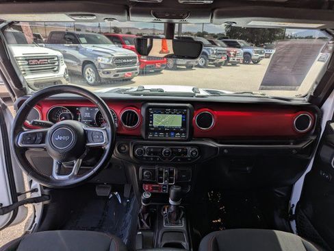 Used 2021 Jeep Gladiator Rubicon AWD/4WD image 21