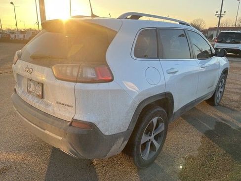 Used 2019 Jeep Cherokee Limited AWD/4WD image 5