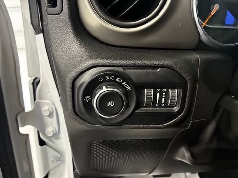 Used 2021 Jeep Wrangler Unlimited Sport AWD/4WD image 13