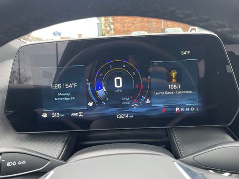 Used 2025 Chevrolet Equinox LT image 40