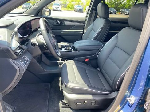 Certified 2026 Buick Enclave Preferred AWD/4WD image 17