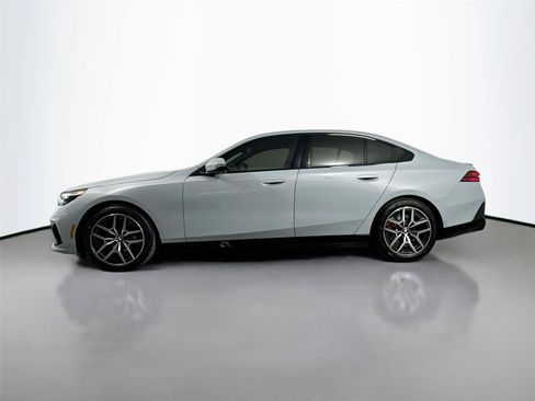 New 2026 BMW i5 eDrive40 w/ M Sport Package RWD image 16