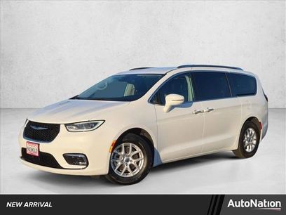Used 2021 Chrysler Pacifica Touring-L w/ Uconnect Theater Family Group