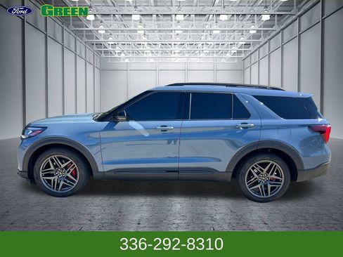 Used 2025 Ford Explorer ST w/ Sun And Sound Package AWD/4WD image 2