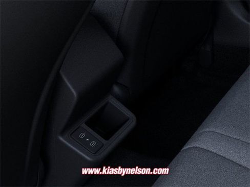 New 2025 Kia K4 LXS image 26