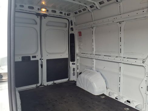 Used 2023 RAM ProMaster 2500 image 13