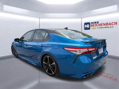 Used 2020 Toyota Camry XSE image 6