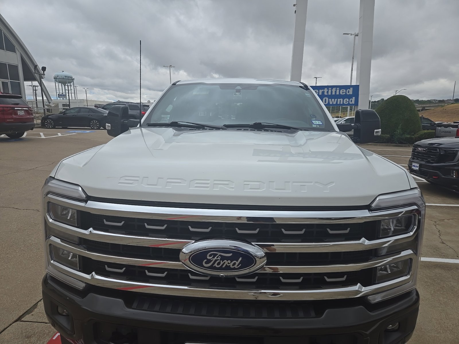 Used 2024 Ford F250 King Ranch w/ FX4 Off-Road Package AWD/4WD image 2