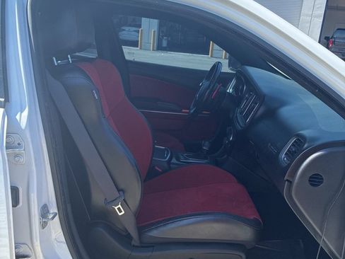 Used 2019 Dodge Charger Scat Pack w/ Plus Group RWD image 6