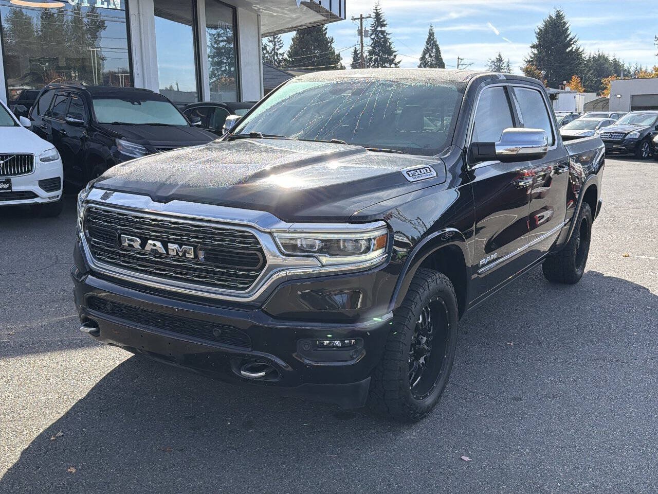 Used 2022 RAM 1500 Limited AWD/4WD image 1