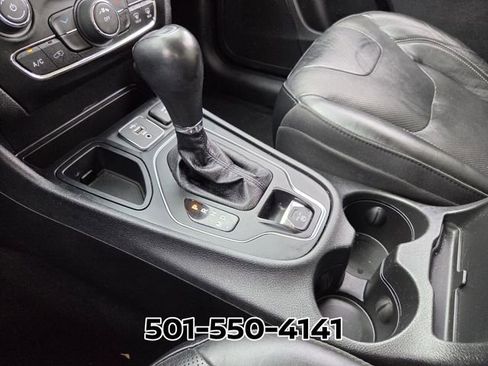Used 2021 Jeep Cherokee Latitude Lux FWD image 26