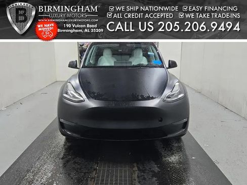 Used 2021 Tesla Model Y Long Range image 2