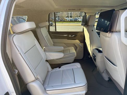 Used 2021 GMC Yukon XL Denali w/ Denali Ultimate Package image 22