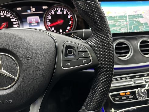 Used 2017 Mercedes-Benz E 400 E 400 4MATIC AWD 4dr Wagon image 24