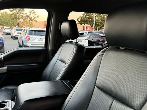 Used 2018 Ford F150 Lariat w/ Equipment Group 502A Luxury image 18