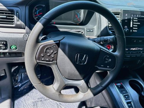 Used 2022 Honda Pilot Sport image 17