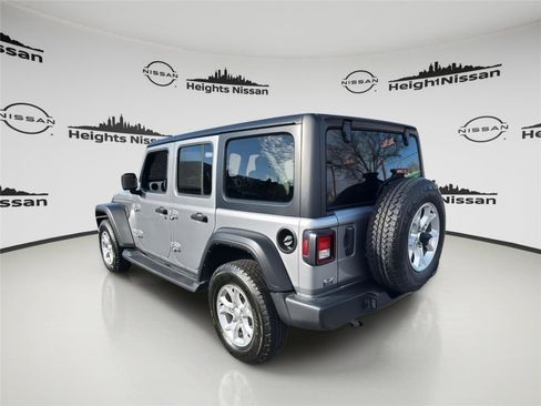 Used 2021 Jeep Wrangler Unlimited Islander image 4