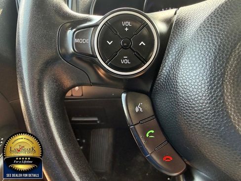 Used 2018 Kia Soul + FWD image 10