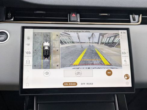Certified 2025 Land Rover Range Rover Evoque Dynamic SE AWD/4WD image 24