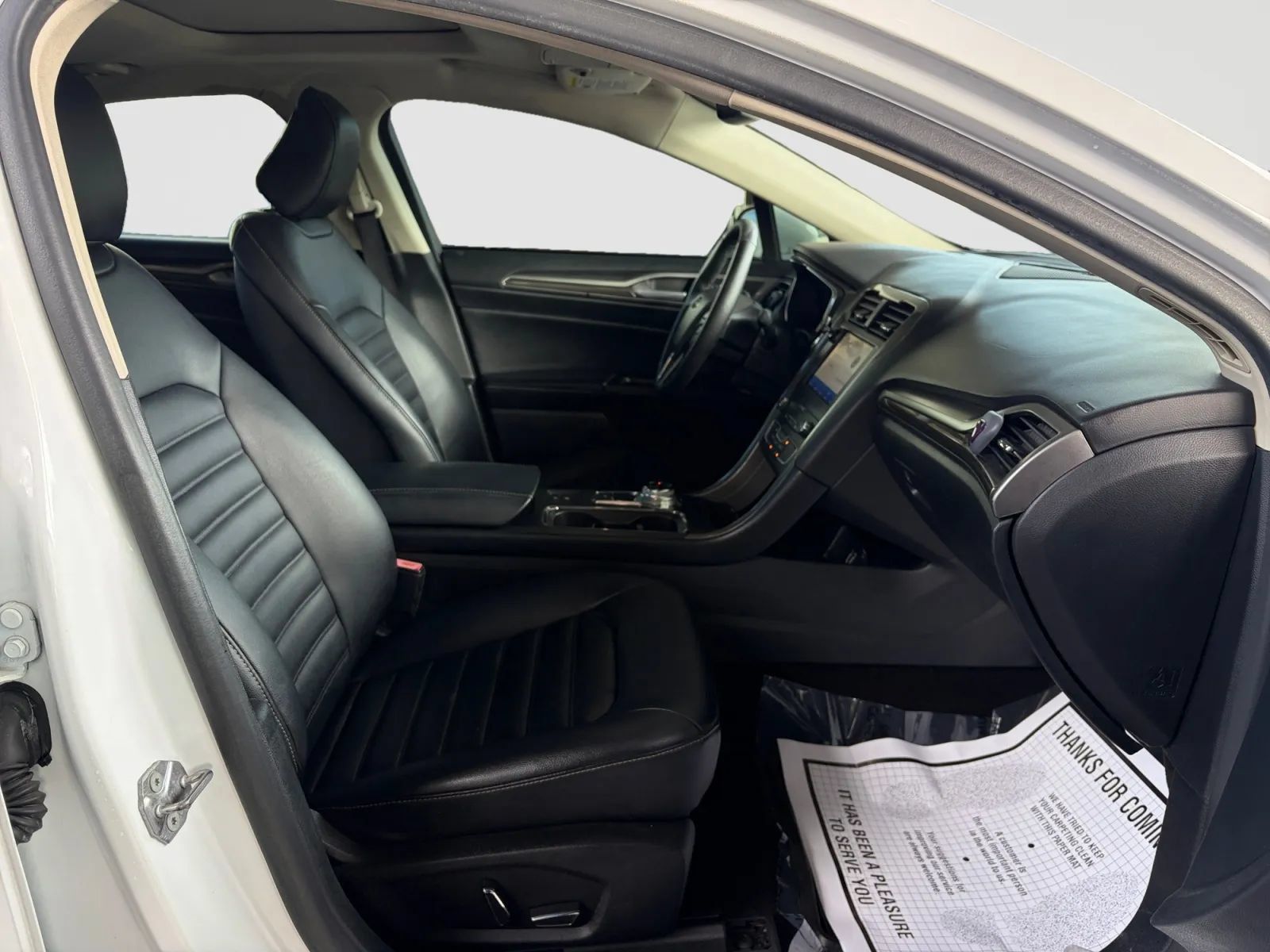 Used 2020 Ford Fusion SEL FWD image 20