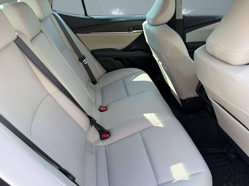 Used 2026 Toyota Camry XLE FWD image 29