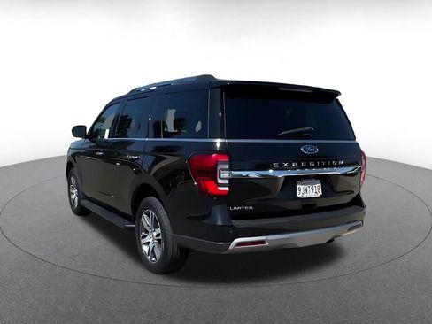 Used 2024 Ford Expedition Limited RWD image 10