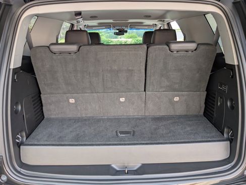 Used 2018 Cadillac Escalade Luxury image 20