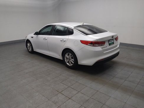 Used 2016 Kia Optima LX FWD image 3