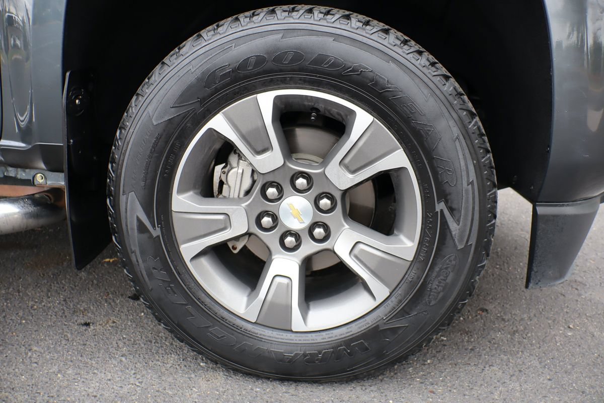 Used 2017 Chevrolet Colorado Z71 AWD/4WD image 44