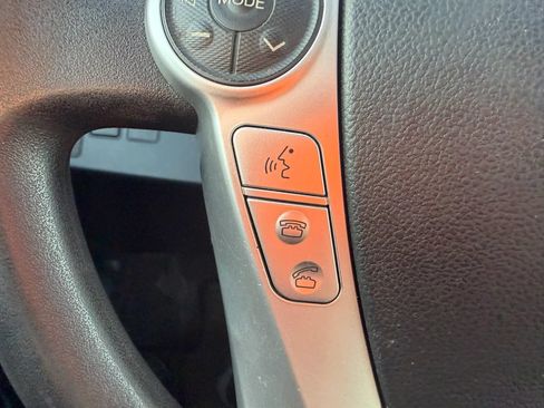 Used 2015 Toyota Prius C One FWD image 19