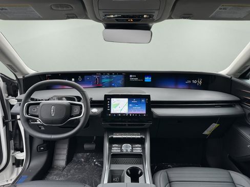 New 2026 Lincoln Nautilus Reserve image 11