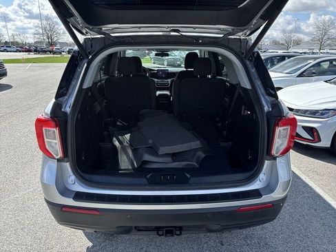 Used 2022 Ford Explorer XLT w/ Class IV Trailer Tow Package AWD/4WD image 25