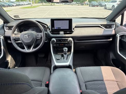 Used 2024 Toyota RAV4 SE w/ Convenience Package AWD/4WD image 14