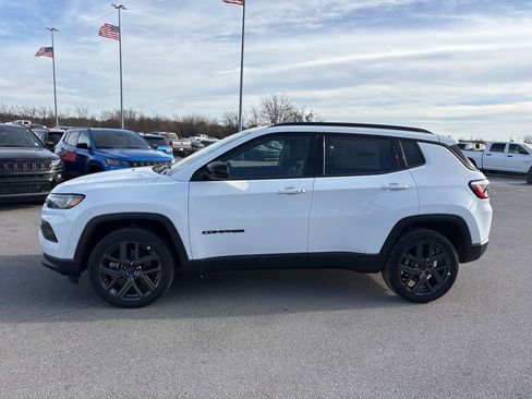 New 2026 Jeep Compass Latitude image 6
