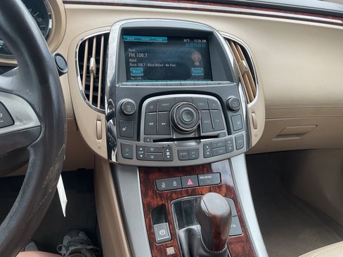 Used 2013 Buick LaCrosse Leather FWD image 19