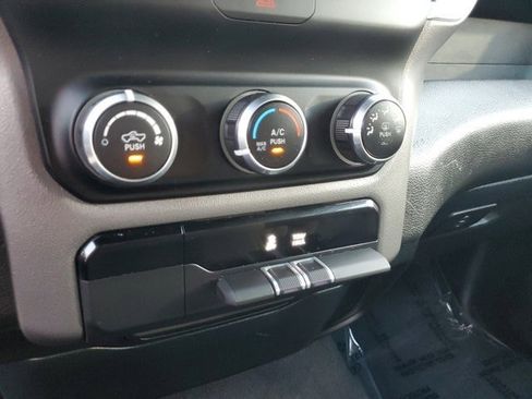 Certified 2022 RAM 1500 Big Horn AWD/4WD image 26