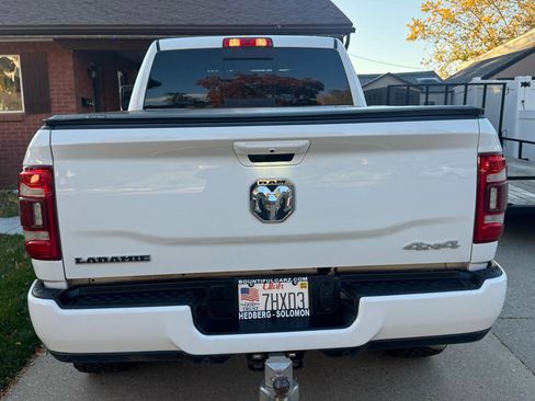 Used 2024 RAM 2500 Laramie AWD/4WD image 14