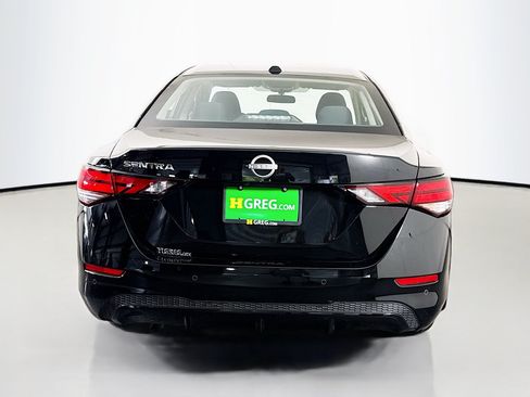 Used 2025 Nissan Sentra SV FWD image 8