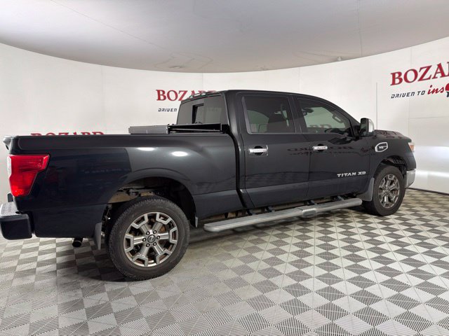 Used 2018 Nissan Titan SL w/ Chrome Package AWD/4WD image 12