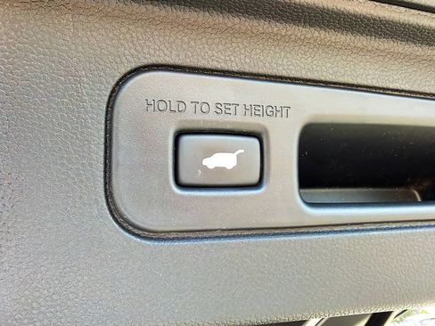 Used 2024 Honda Pilot TrailSport image 28