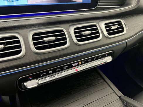 Used 2025 Mercedes-Benz GLE 350 4MATIC image 32