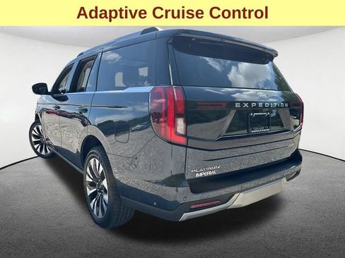 Used 2025 Ford Expedition Platinum w/ Driver's Package AWD/4WD image 11