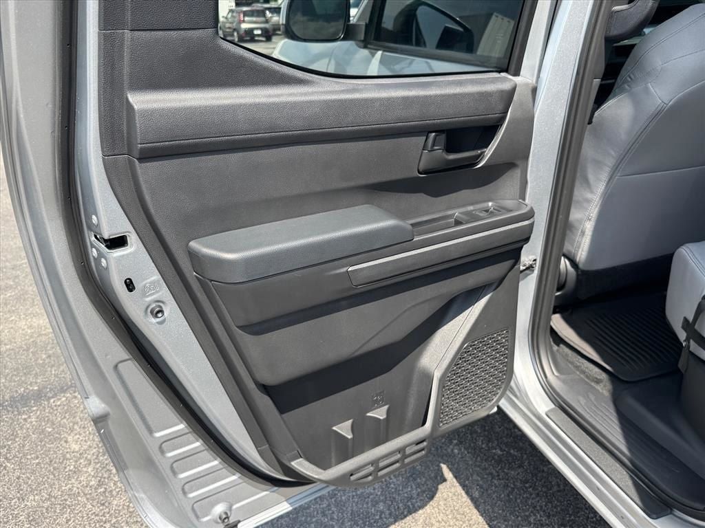 Used 2025 Toyota Tacoma SR5 AWD/4WD image 19