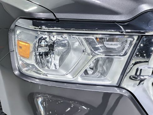 Used 2022 RAM 1500 Big Horn AWD/4WD image 12