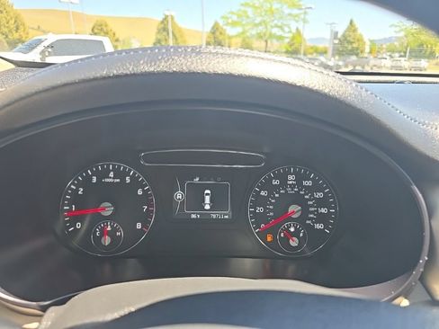 Used 2017 Kia Sorento AWD w/ LX Convenience Package image 18