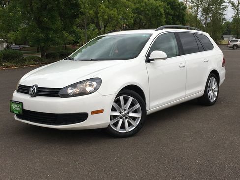 Used 2013 Volkswagen Jetta TDI FWD image 1