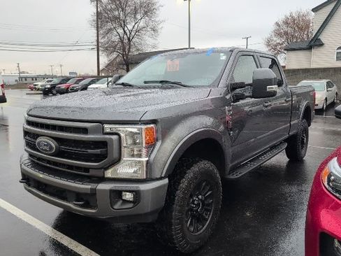 Certified 2022 Ford F250 Lariat w/ Tremor Off-Road Package image 2
