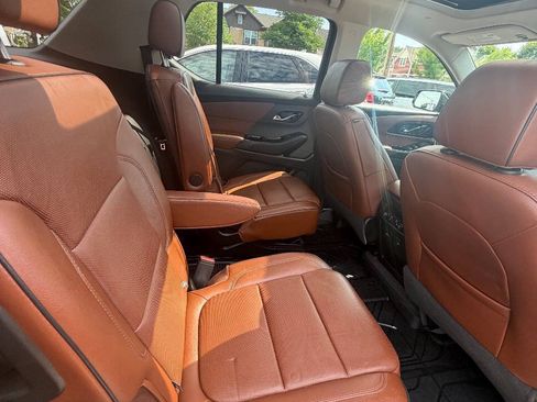 Used 2019 Chevrolet Traverse High Country w/ LPO, Floor Liner Package AWD/4WD image 39