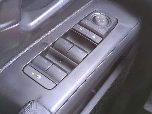 New 2025 Toyota Tacoma SR5 AWD/4WD image 22