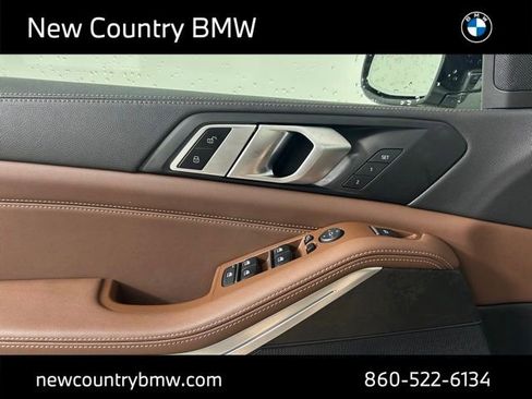 Used 2023 BMW X5 xDrive40i w/ Parking Assistance Package AWD/4WD image 12